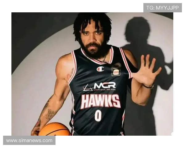 麦基：选择北京因球迷热情与城市魅力